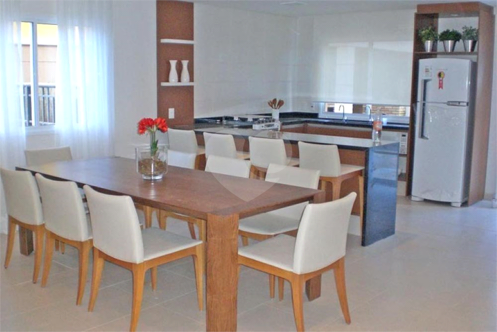 APARTAMENTO em SANTA CECÍLIA