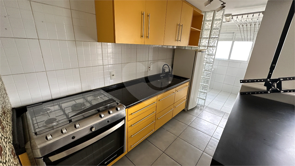 APARTAMENTO em SANTA CECÍLIA