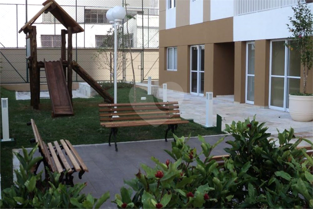 APARTAMENTO em SANTA CECÍLIA