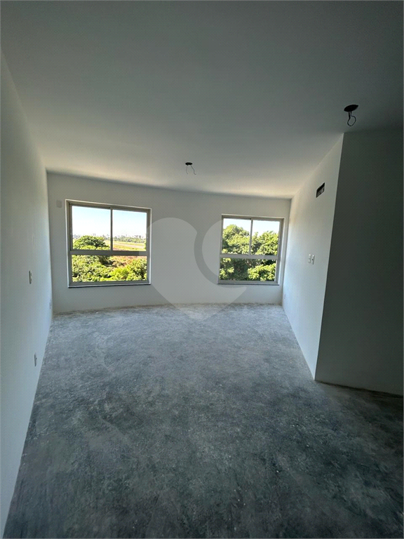 Apartamento no Village de France, 200 metros da Av. Braz Leme 