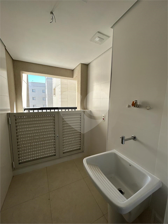 APARTAMENTO em SANTANA