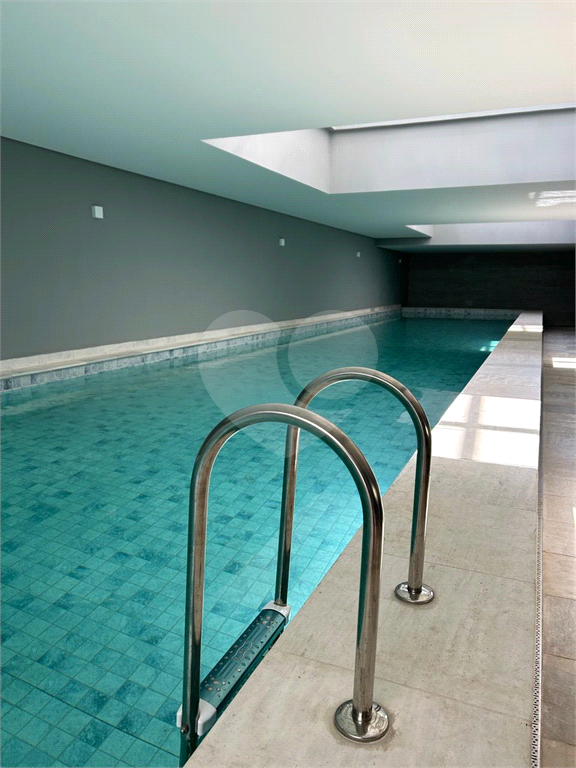 APARTAMENTO em SANTANA