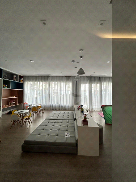 APARTAMENTO em SANTANA