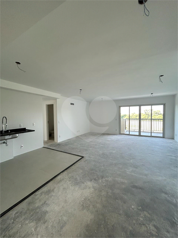 APARTAMENTO em SANTANA