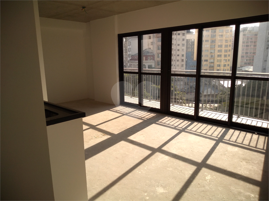  LARGO DO AROUCHE - 43 M² COM 1 DORMITÓRIO E VARANDA ESTENDIDA -