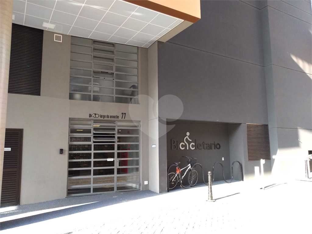  LARGO DO AROUCHE - 43 M² COM 1 DORMITÓRIO E VARANDA ESTENDIDA -