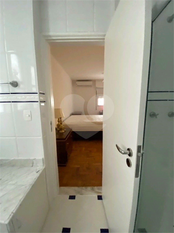 APARTAMENTO em JARDIM PAULISTA