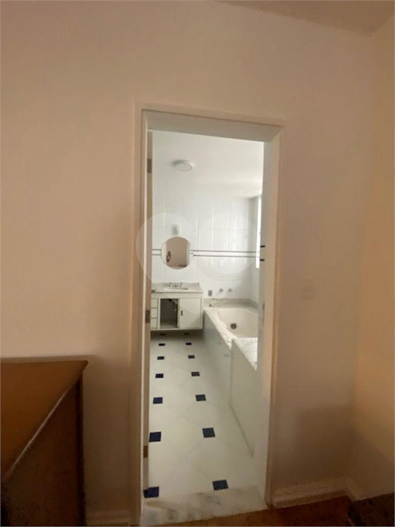 APARTAMENTO em JARDIM PAULISTA