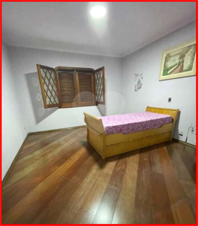 SOBRADO em JARAGUÁ