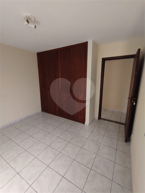 Casa à venda e aluguel com 4 quartos, 197m² - Foto 11