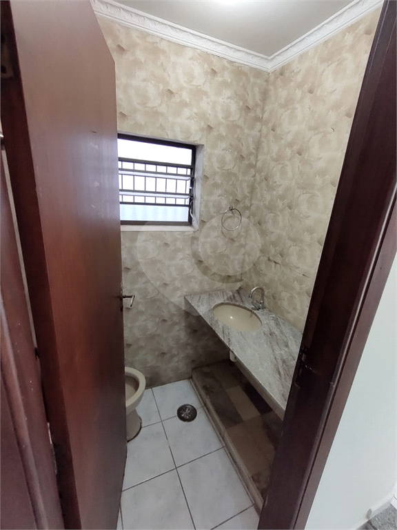 Casa à venda e aluguel com 4 quartos, 197m² - Foto 24