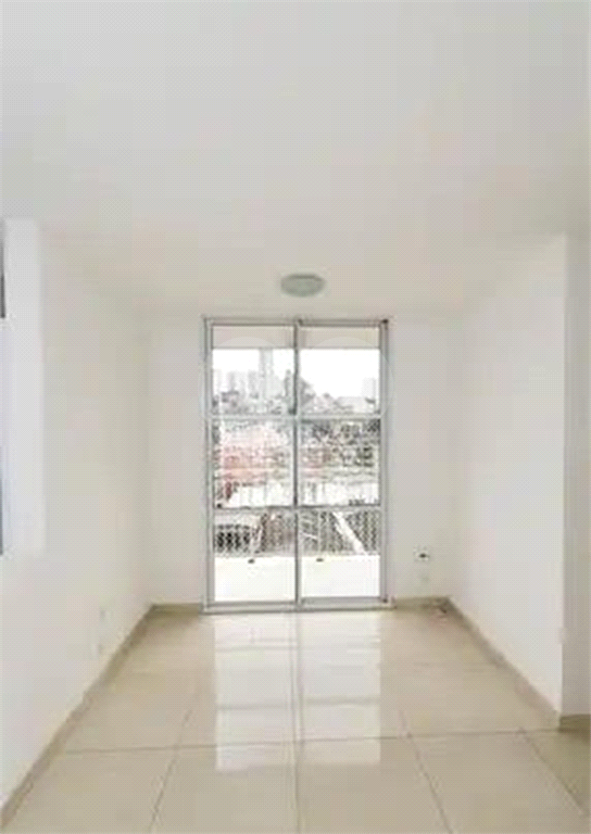 Apartamento na Vila Maria com 2 quartos. 