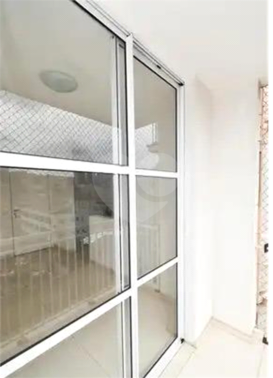 Apartamento na Vila Maria com 2 quartos. 