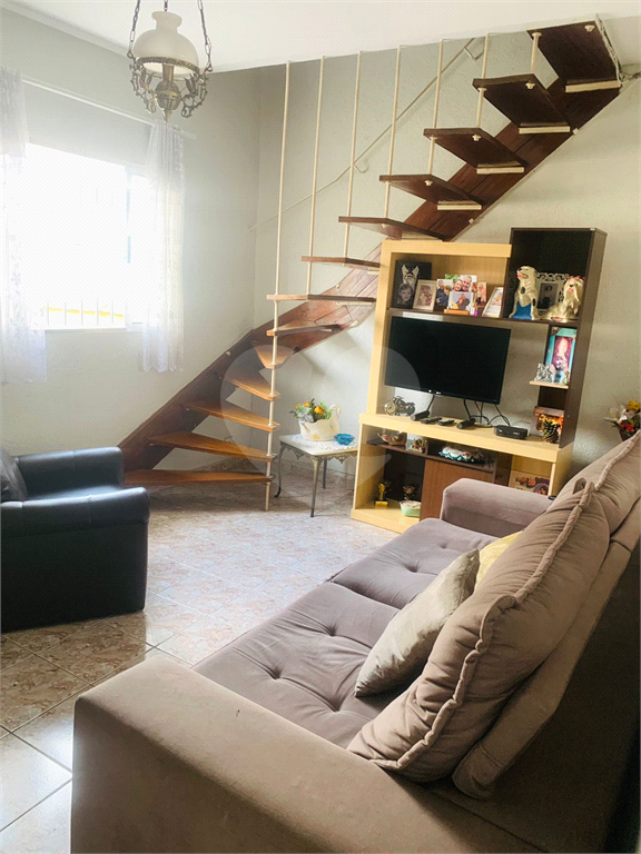 Casa a venda em 66 m2- 2 dormitórios em Vila Regente Feijó
