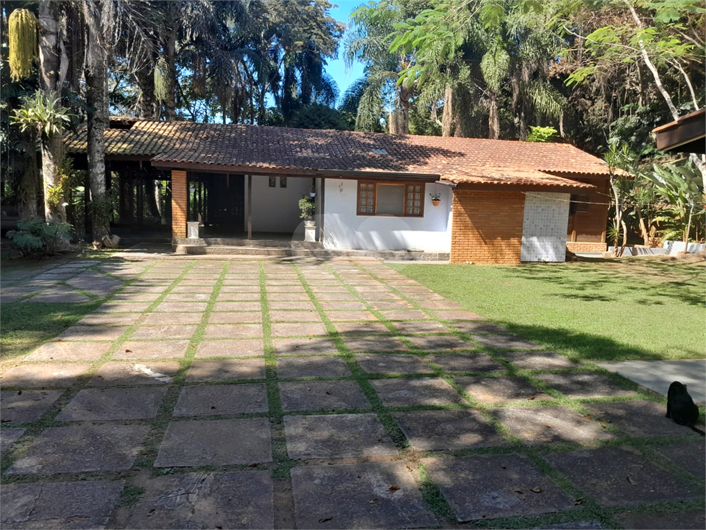 Casa de Condomínio à venda com 3 quartos, 303m² - Foto 2