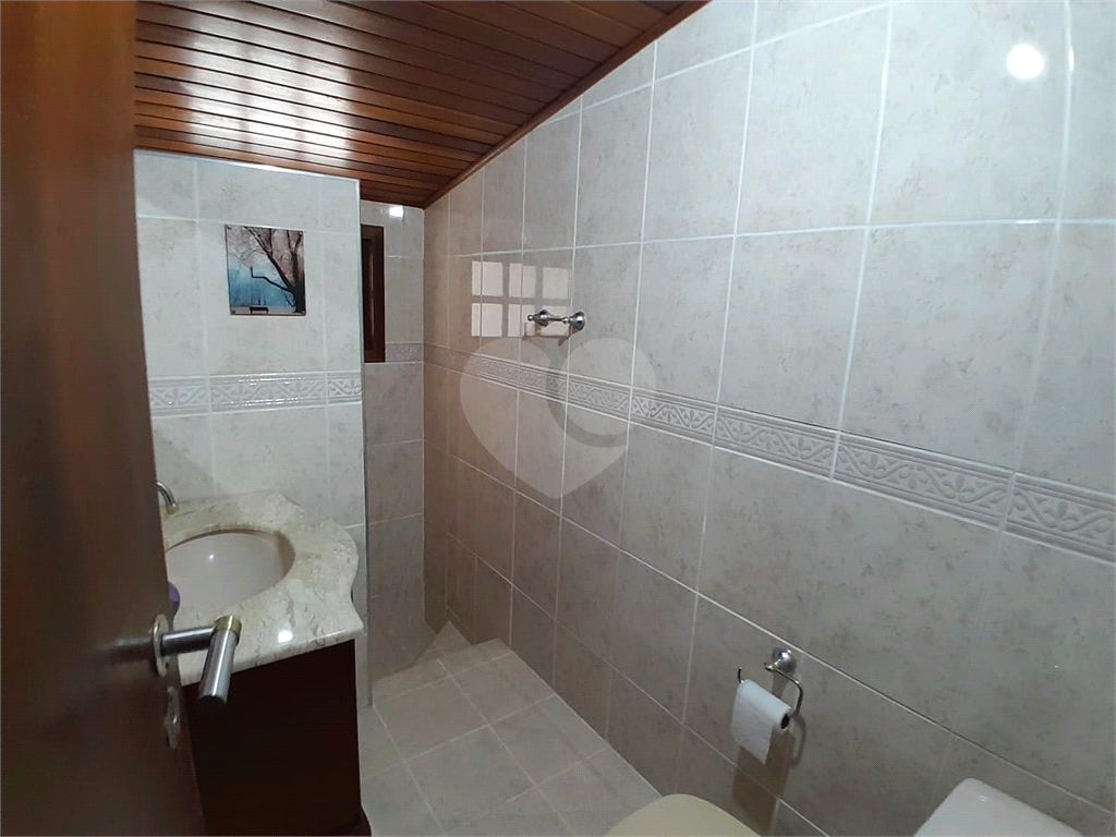 Casa de Condomínio à venda com 3 quartos, 303m² - Foto 28