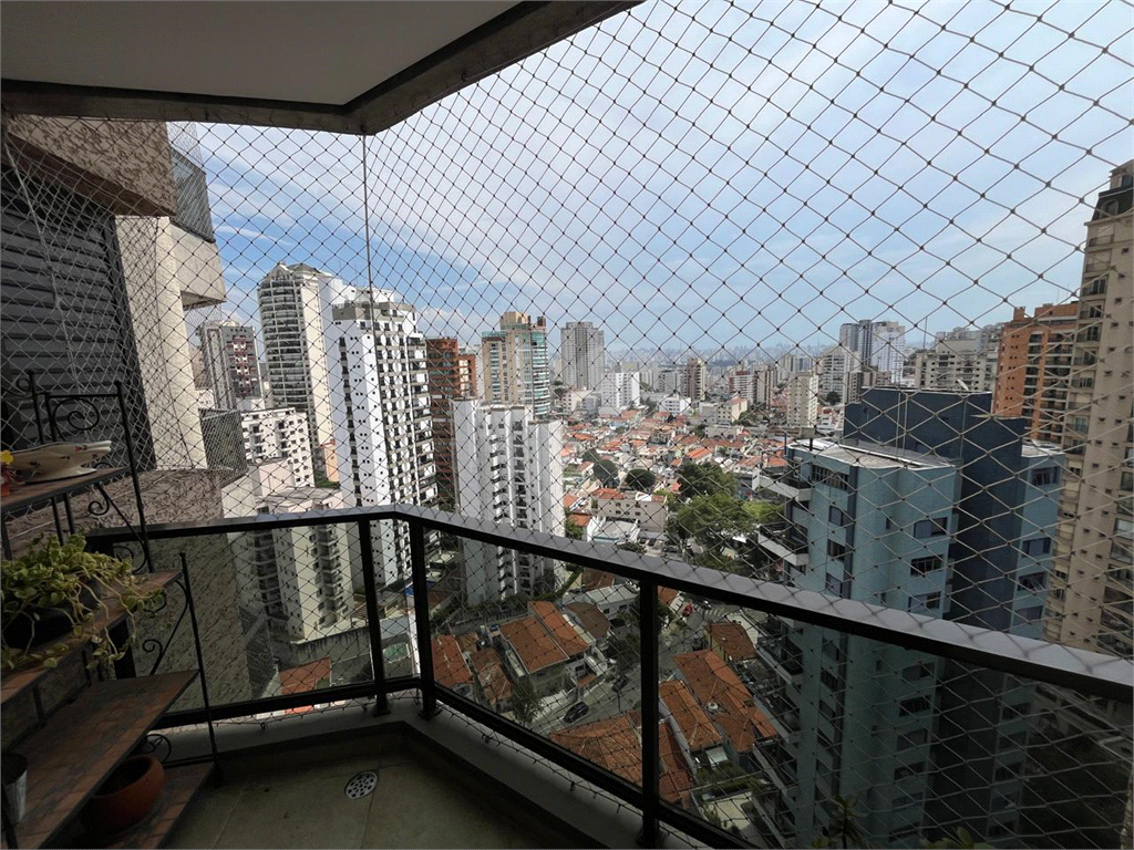 Apartamento Amplo e Sofisticado com 3 Dormitórios – Localização Privilegiada