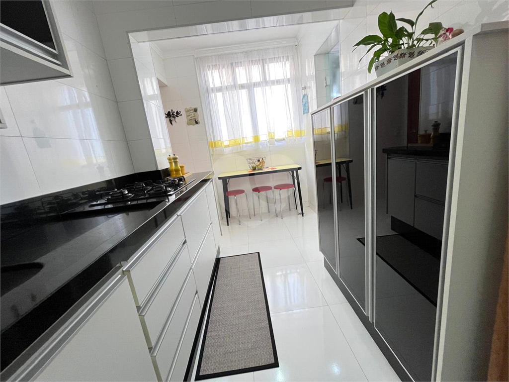 Apartamento Amplo e Sofisticado com 3 Dormitórios – Localização Privilegiada
