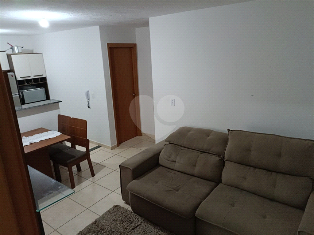 Apartamento à venda com 2 quartos, 44m² - Foto 2