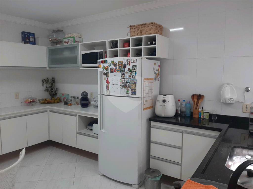 Sobrado na Vila Aurora com 112m2, 3 quartos, sendo 2 suítes, sala, cozinha, 3 banheiros e 2 vagas