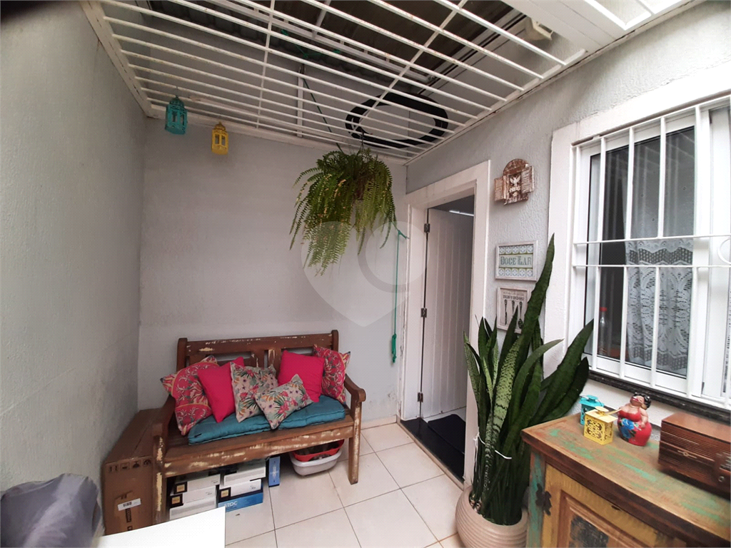 Sobrado na Vila Aurora com 112m2, 3 quartos, sendo 2 suítes, sala, cozinha, 3 banheiros e 2 vagas