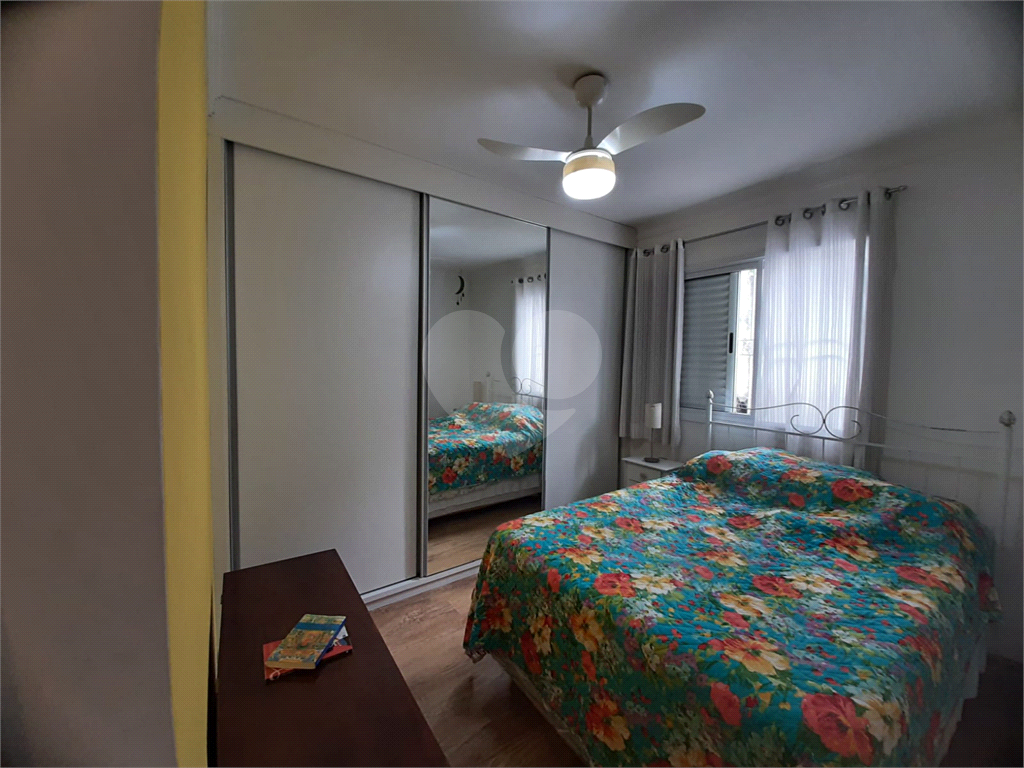Sobrado na Vila Aurora com 112m2, 3 quartos, sendo 2 suítes, sala, cozinha, 3 banheiros e 2 vagas