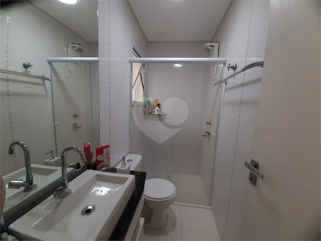 Sobrado na Vila Aurora com 112m2, 3 quartos, sendo 2 suítes, sala, cozinha, 3 banheiros e 2 vagas
