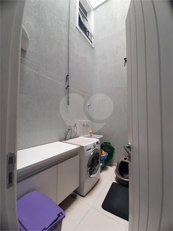 Sobrado na Vila Aurora com 112m2, 3 quartos, sendo 2 suítes, sala, cozinha, 3 banheiros e 2 vagas