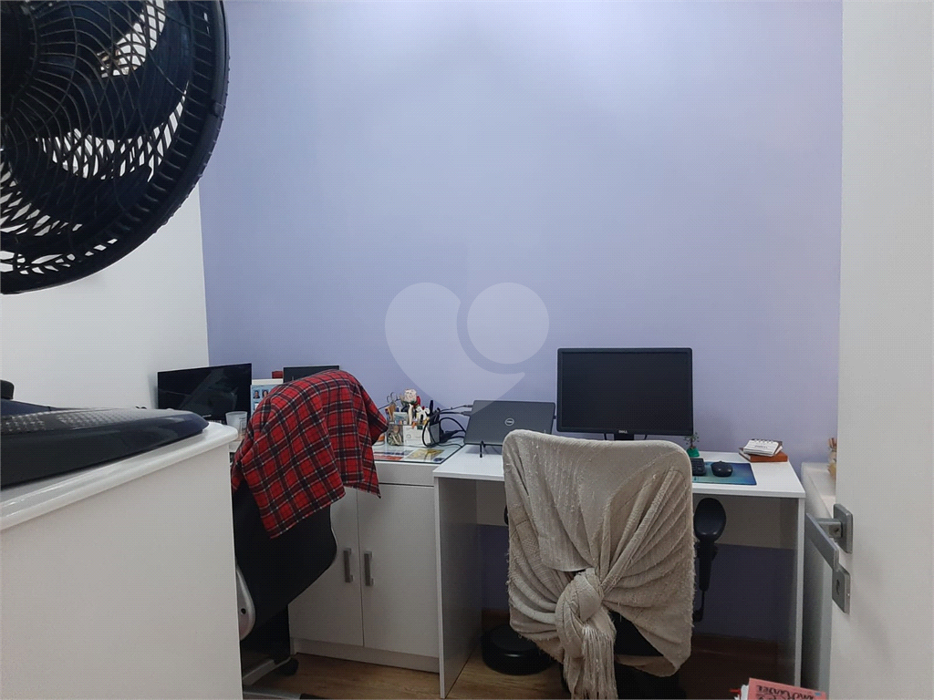 Sobrado na Vila Aurora com 112m2, 3 quartos, sendo 2 suítes, sala, cozinha, 3 banheiros e 2 vagas