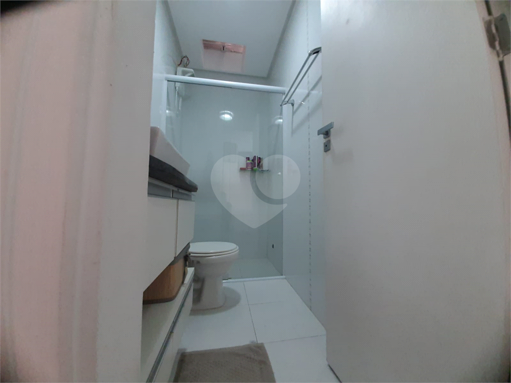 Sobrado na Vila Aurora com 112m2, 3 quartos, sendo 2 suítes, sala, cozinha, 3 banheiros e 2 vagas
