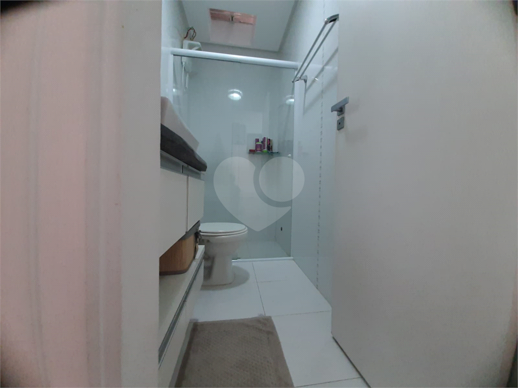 Sobrado na Vila Aurora com 112m2, 3 quartos, sendo 2 suítes, sala, cozinha, 3 banheiros e 2 vagas