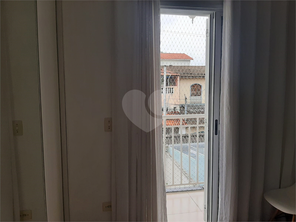 Sobrado na Vila Aurora com 112m2, 3 quartos, sendo 2 suítes, sala, cozinha, 3 banheiros e 2 vagas