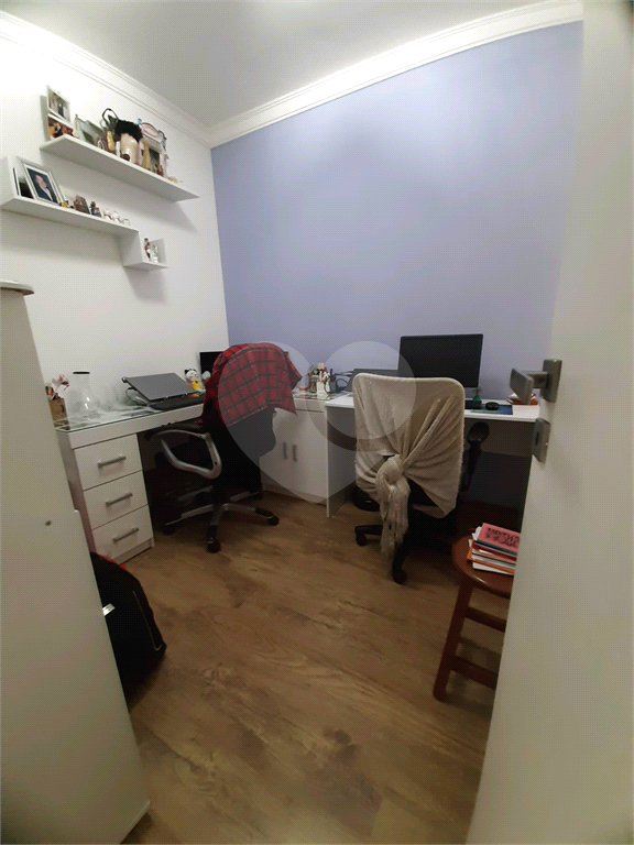 Sobrado na Vila Aurora com 112m2, 3 quartos, sendo 2 suítes, sala, cozinha, 3 banheiros e 2 vagas