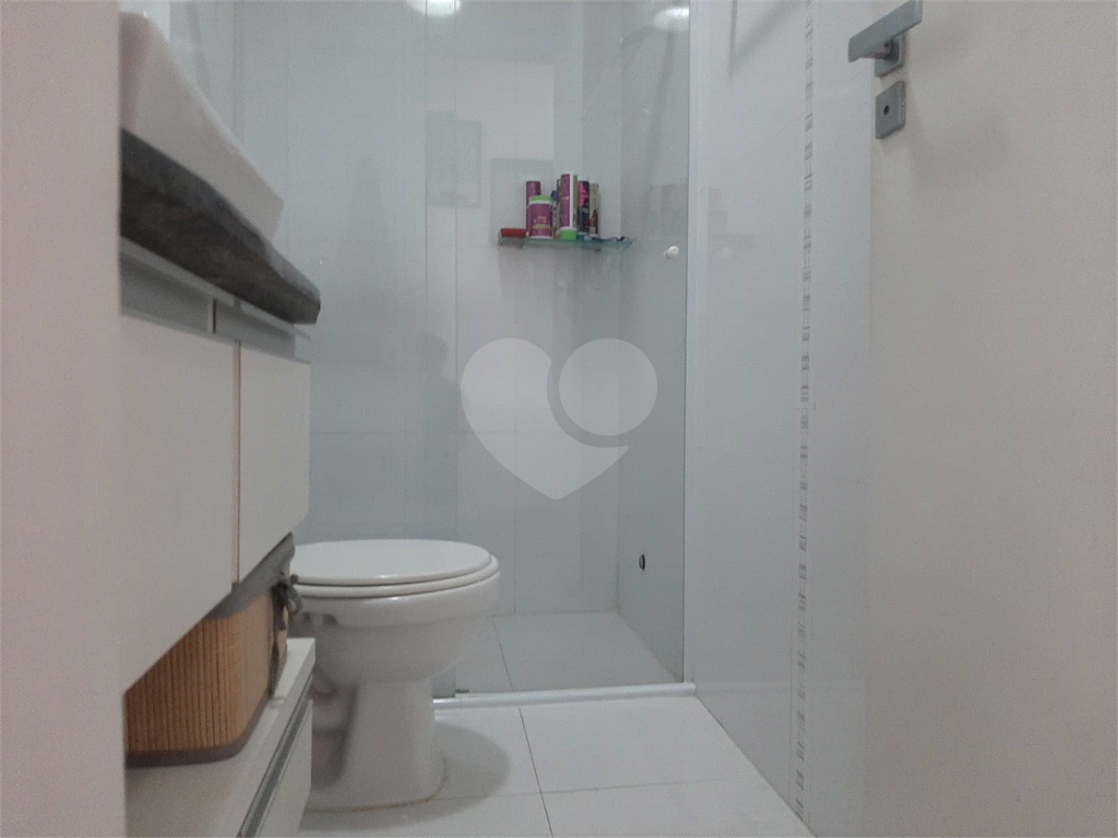Sobrado na Vila Aurora com 112m2, 3 quartos, sendo 2 suítes, sala, cozinha, 3 banheiros e 2 vagas