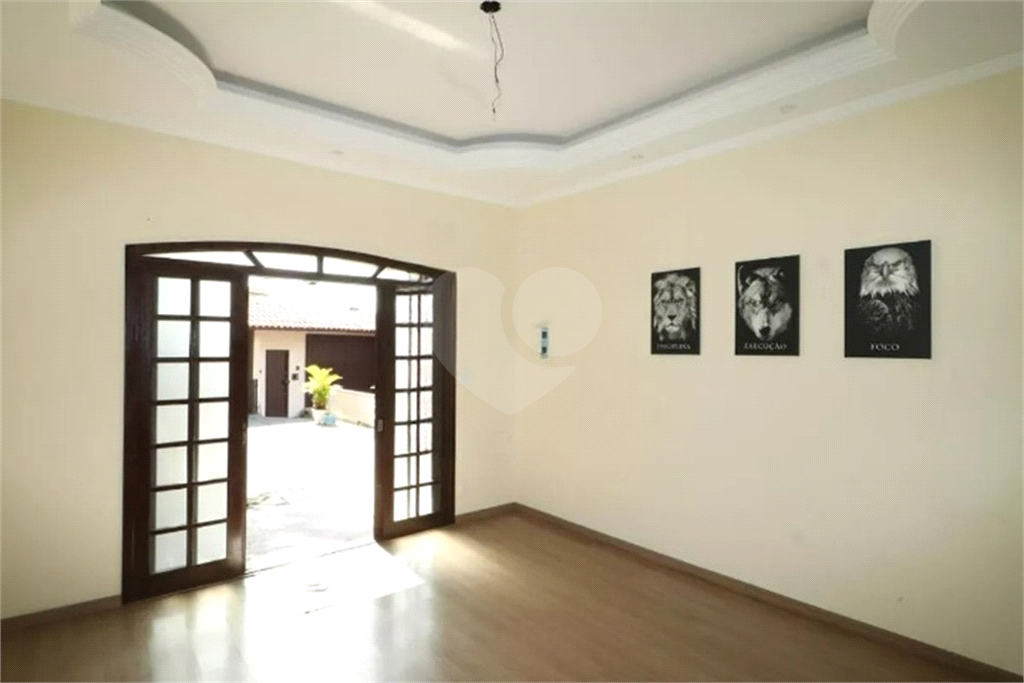 Casa à venda com 3 quartos, 147m² - Foto 14