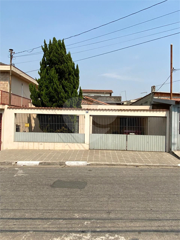 CASA em VILA BARROS