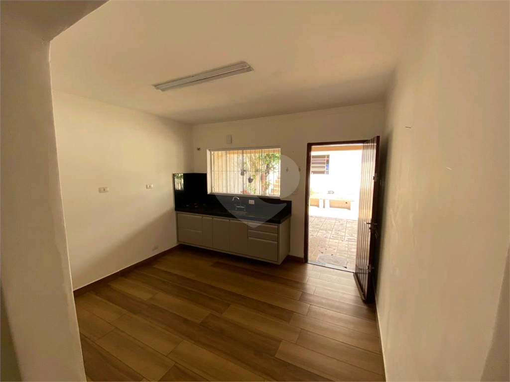 CASA em VILA BARROS