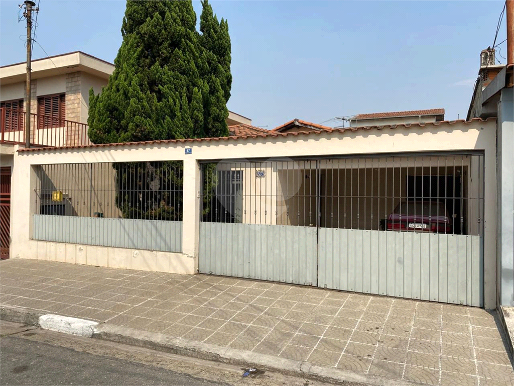 CASA em VILA BARROS