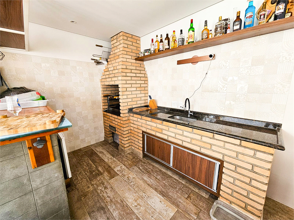 Sobrado 3 suites - 4 vagas e area gourmet - 9 minutinhos do metro tucuruvi. 