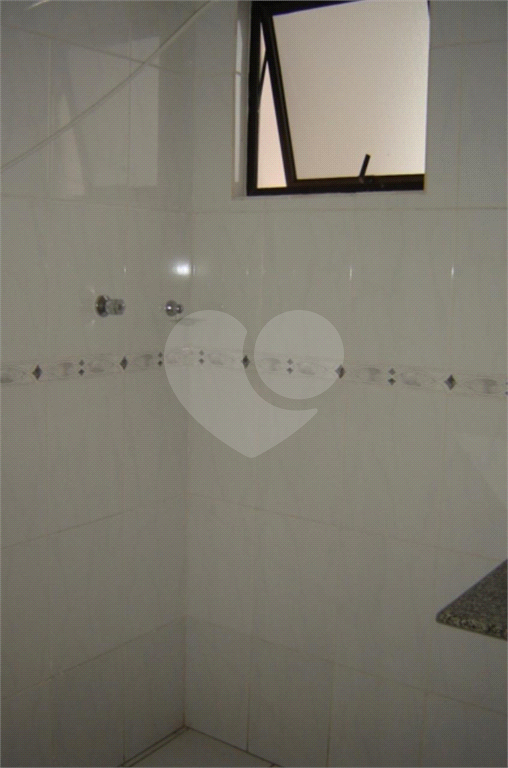 Vende Predio Comercial na Vila Prudente.