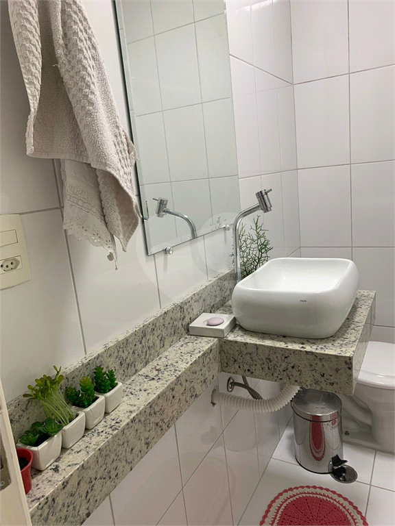Cobertura Duplex com 126m 2 dorm 2 banheiros varanda 2 salas e 2 vagas de garagem