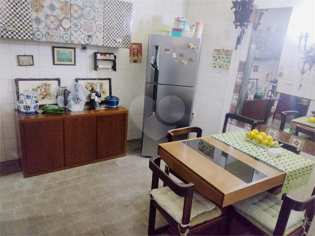 Casa e ou terreno bairro do  Tremembé