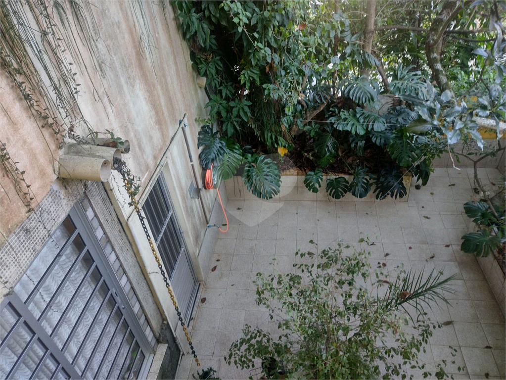 Casa e ou terreno bairro do  Tremembé