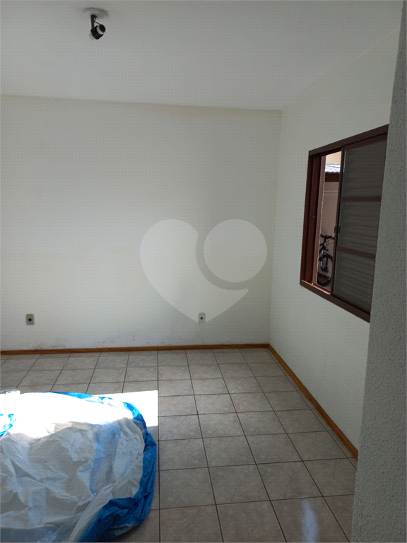 Casa à venda com 3 quartos, 108m² - Foto 8