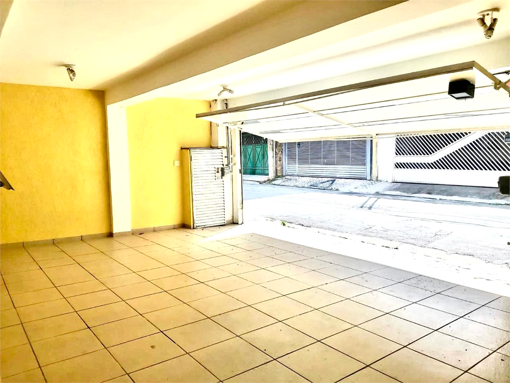 SOBRADO em VILA GALVÃO