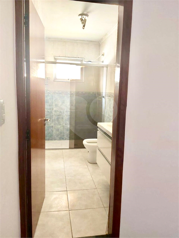 SOBRADO em VILA GALVÃO