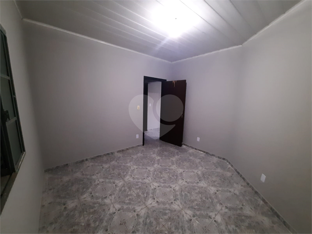 Casa à venda com 2 quartos, 183m² - Foto 17