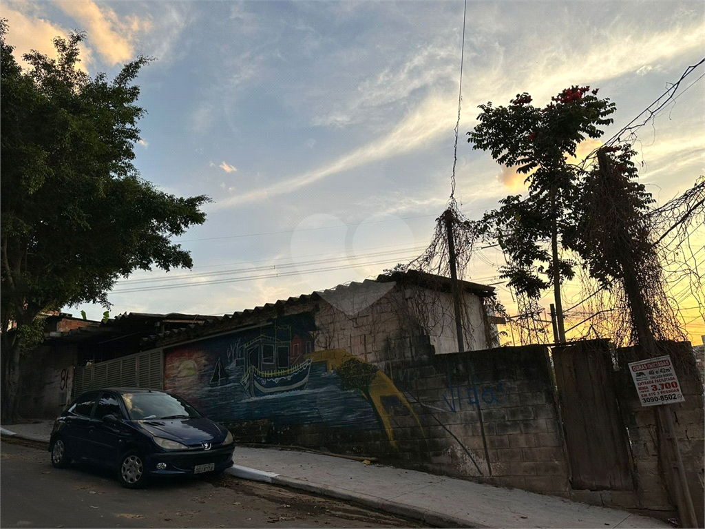 TERRENO em CAMPO LIMPO