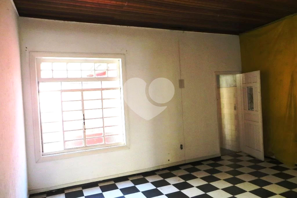 Casa à venda com 2 quartos, 220m² - Foto 9