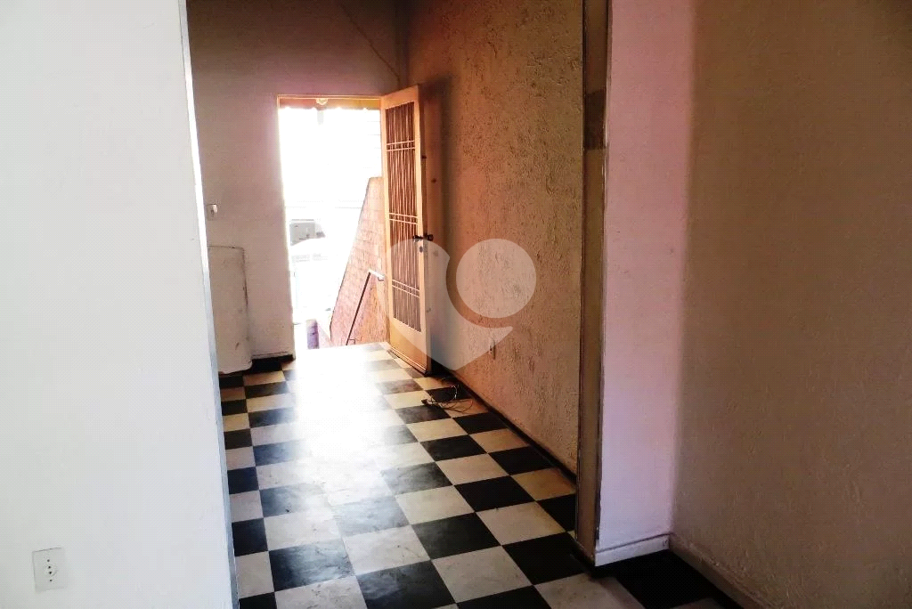 Casa à venda com 2 quartos, 220m² - Foto 6